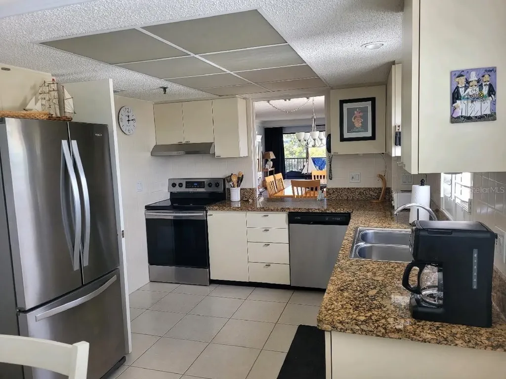 1001 Benjamin Franklin Drive Sarasota FL 34236