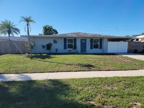 5701 Espanola Avenue North Port FL 34287
