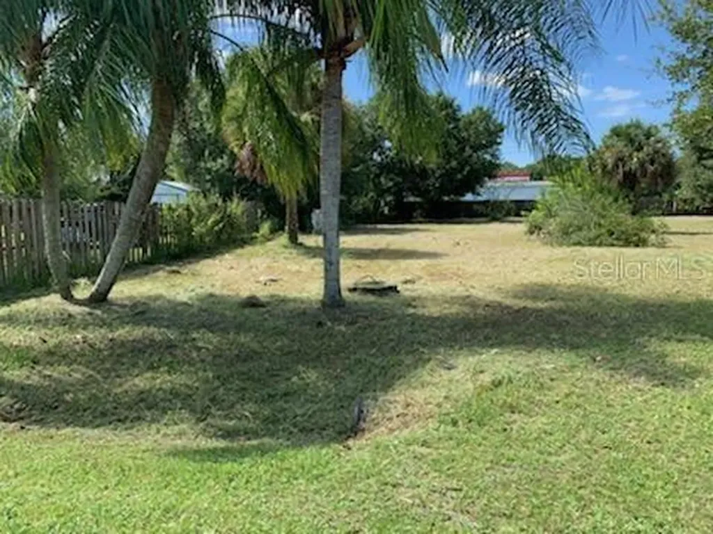 9933 SW Levsky Avenue Arcadia FL 34269