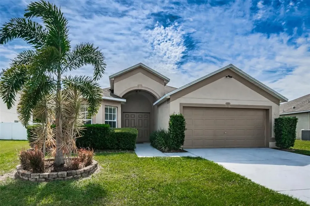 4307 Reynolds Oaks Place Plant City FL 33563
