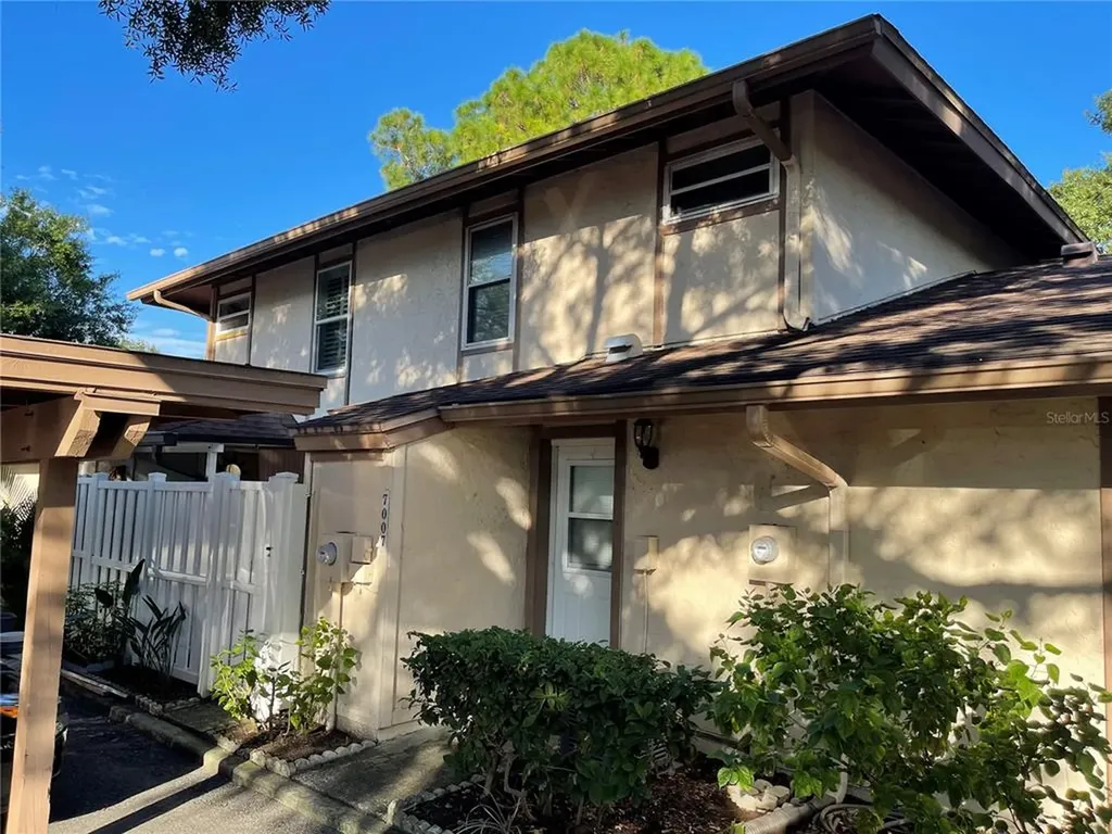 7007 Salinas Court Tampa FL 33634