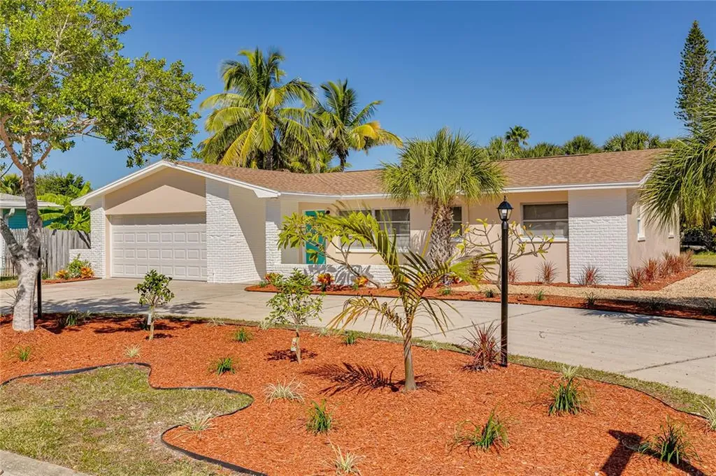 6974 Grande Vista Way S South Pasadena FL 33707