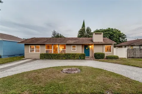 811 33rd Street Court W Bradenton FL 34205