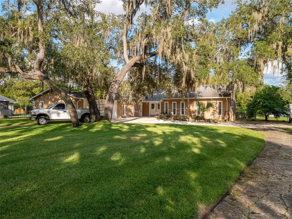 12127 Betty Ann Drive Orlando FL 32832