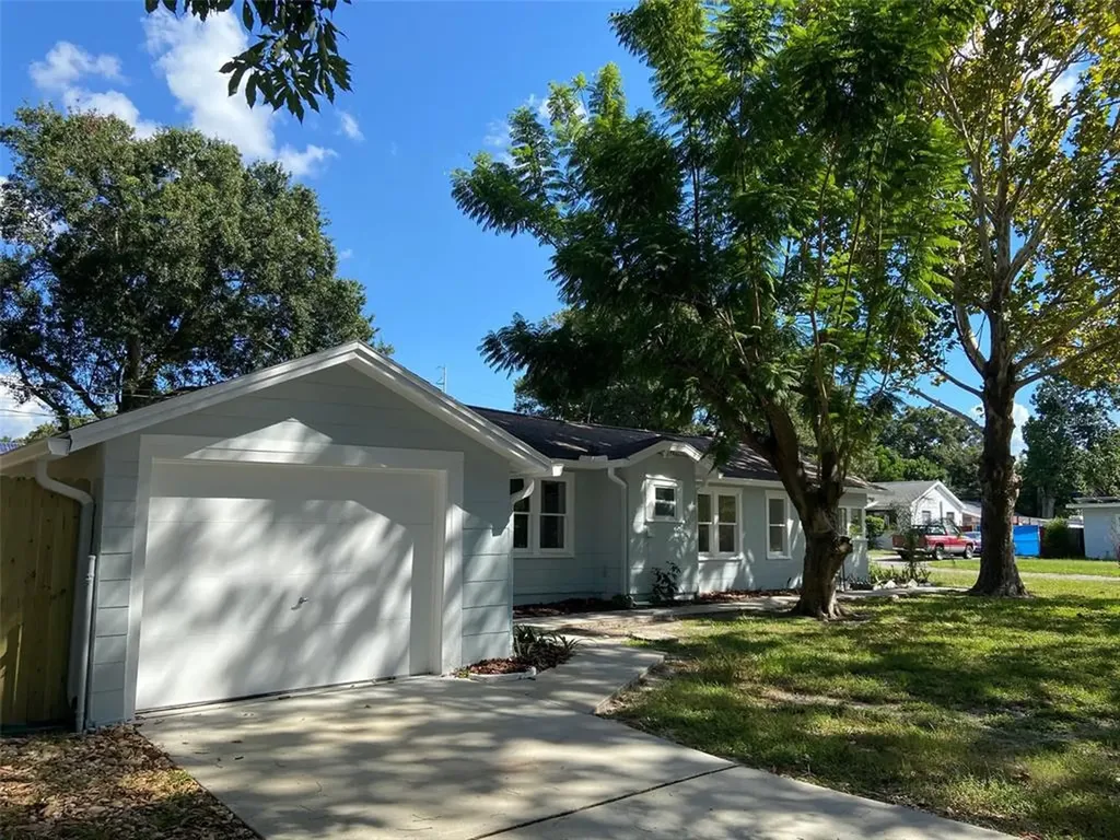 5267 7th Avenue N St Petersburg FL 33710