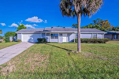 1883 Van Allen Circle Deltona FL 32738