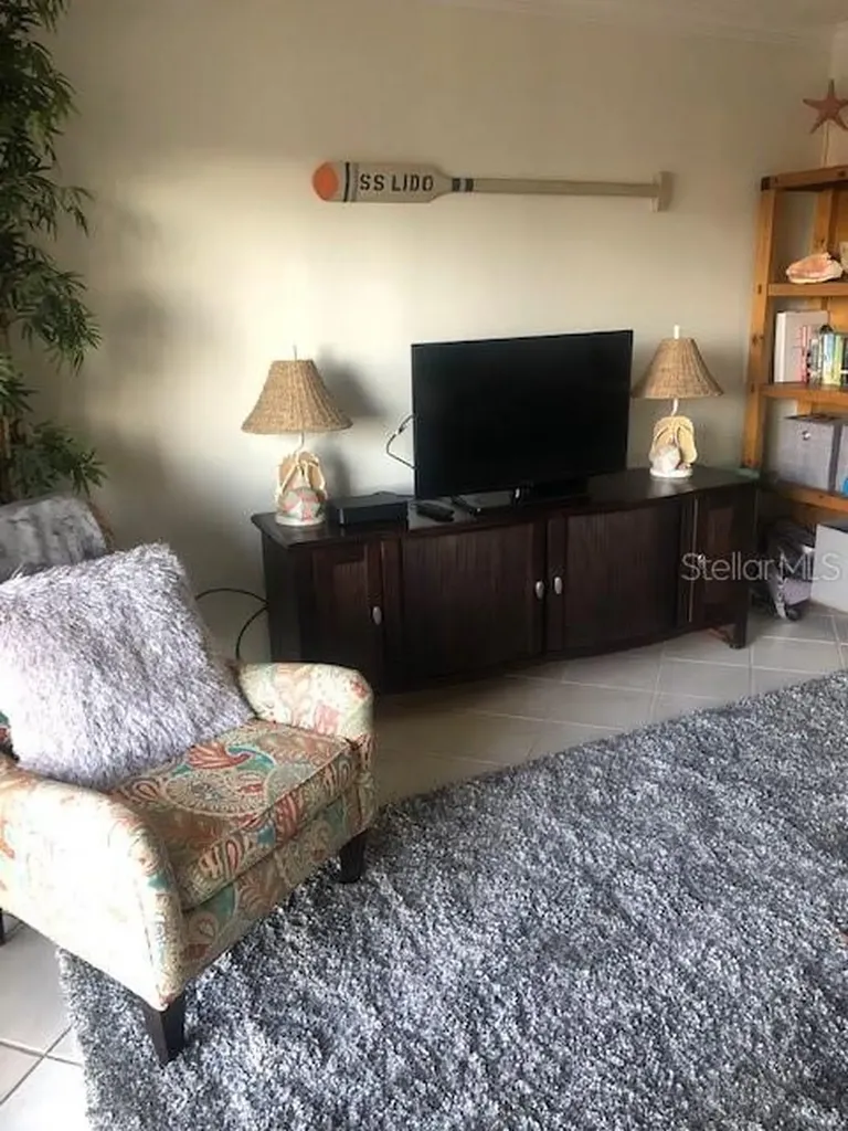 1001 Benjamin Franklin Drive Sarasota FL 34236