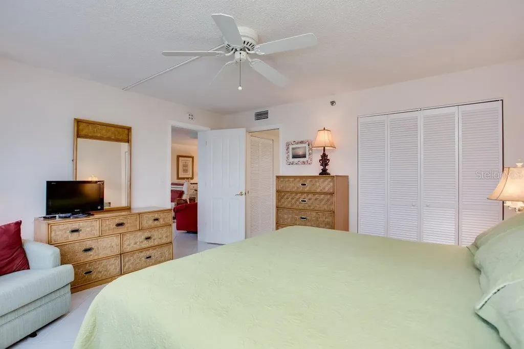 1001 Benjamin Franklin Drive Sarasota FL 34236