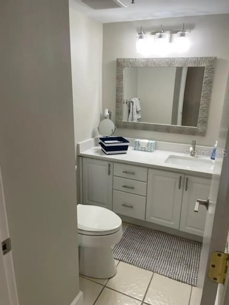 1001 Benjamin Franklin Drive Sarasota FL 34236