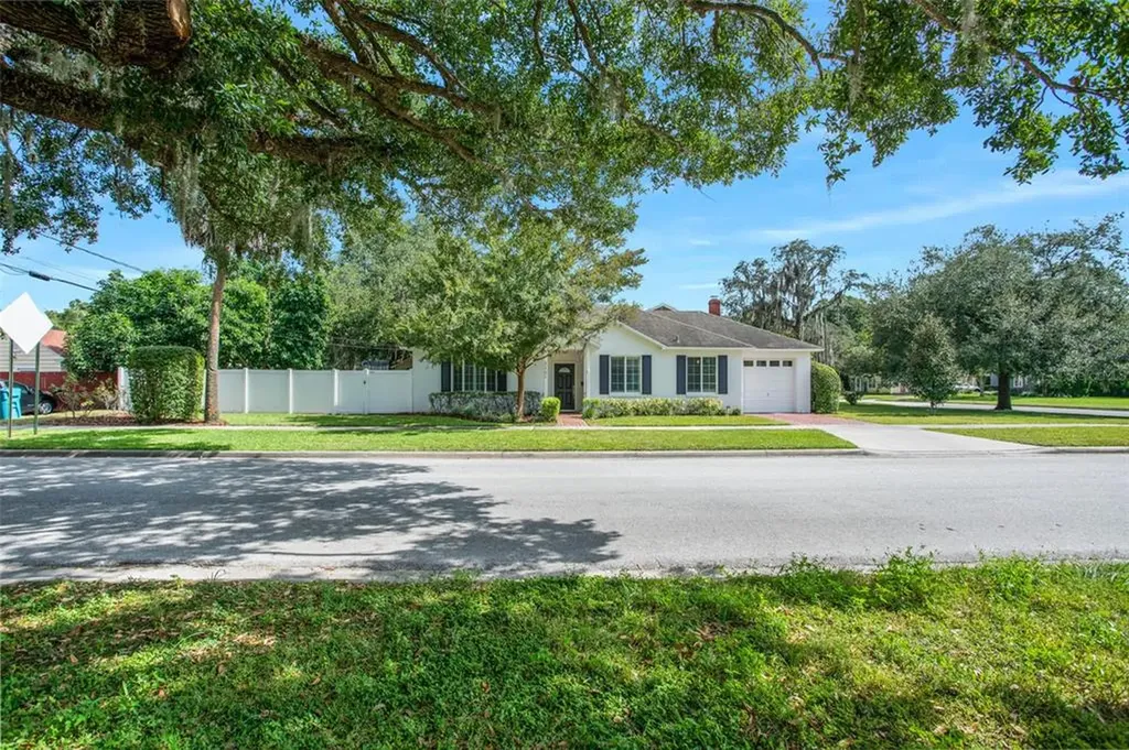 2201 Florinda Drive Orlando FL 32804