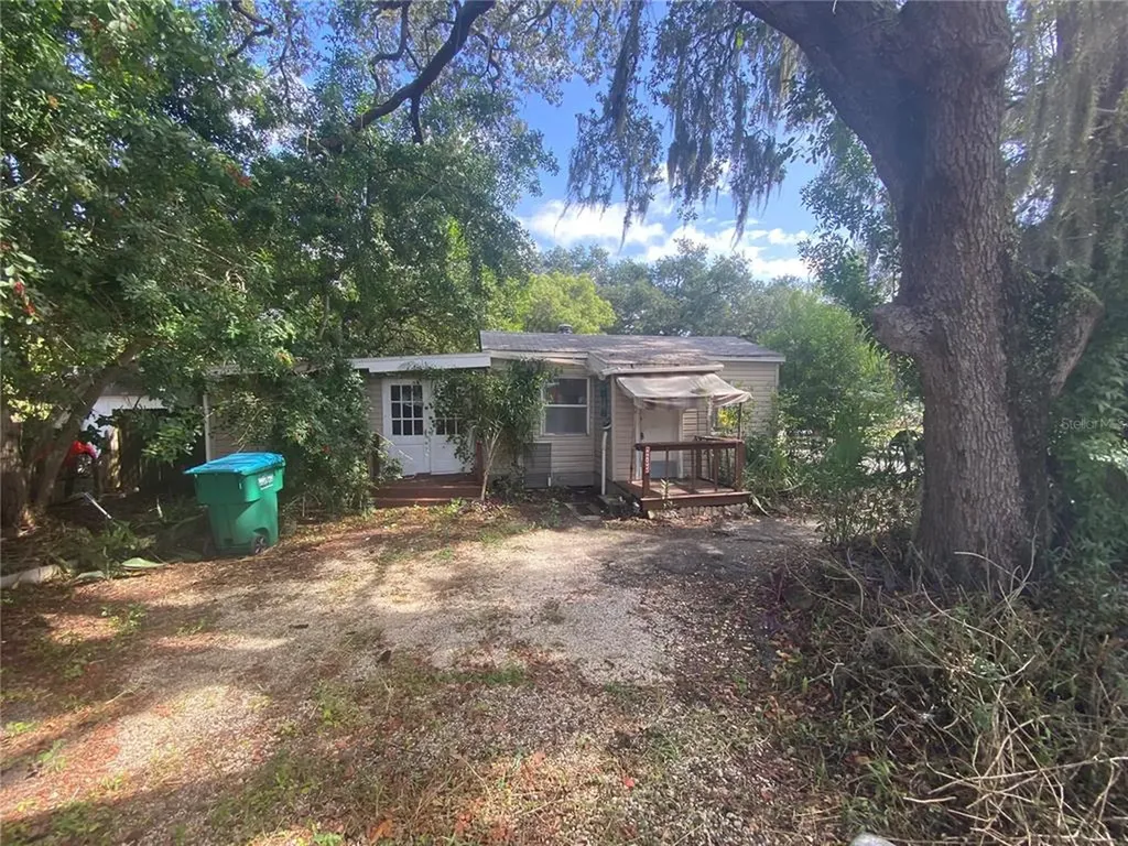 2067 N Betty Lane Clearwater FL 33755