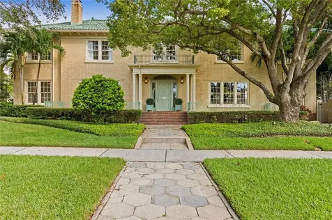 605 18th Avenue NE St Petersburg FL 33704