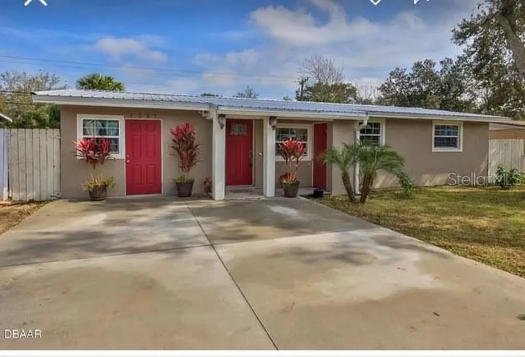 1257 Essex Road Daytona Beach FL 32117