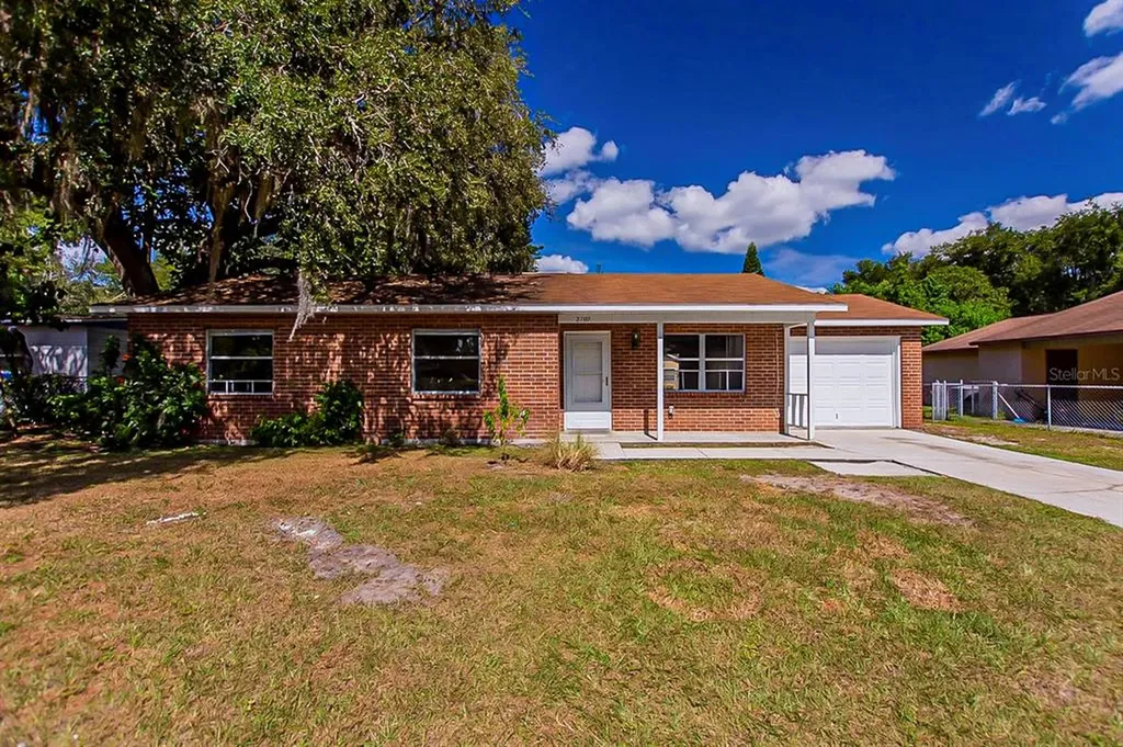2707 Smithtown Drive Lakeland FL 33801