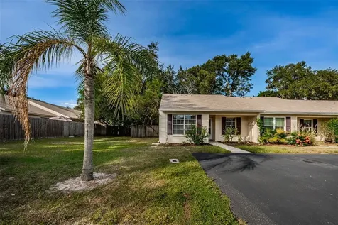 321 Dover Court E Safety Harbor FL 34695