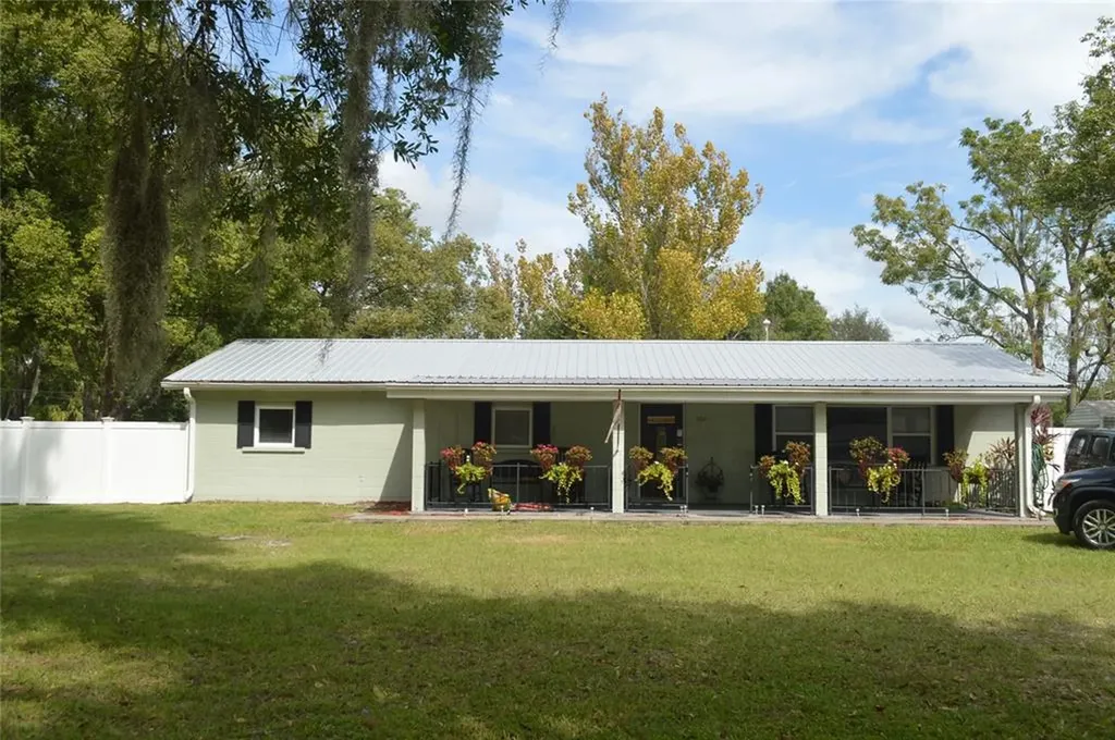 902 Charlie Griffin Road Plant City FL 33566
