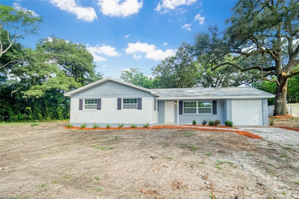 2005 S Parsons Avenue Seffner FL 33584