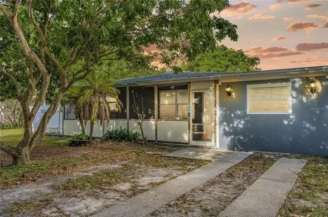 6722 13th Street N St Petersburg FL 33702