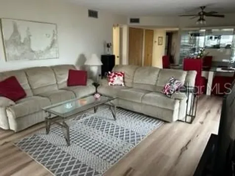 1001 Benjamin Franklin Drive Sarasota FL 34236