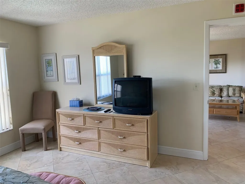 1001 Benjamin Franklin Drive Sarasota FL 34236