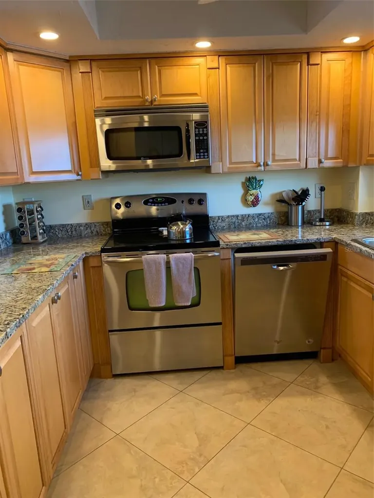 1001 Benjamin Franklin Drive Sarasota FL 34236