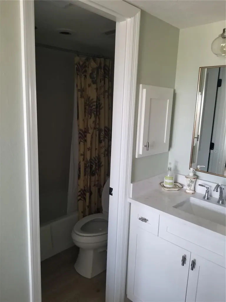 1001 Benjamin Franklin Drive Sarasota FL 34236