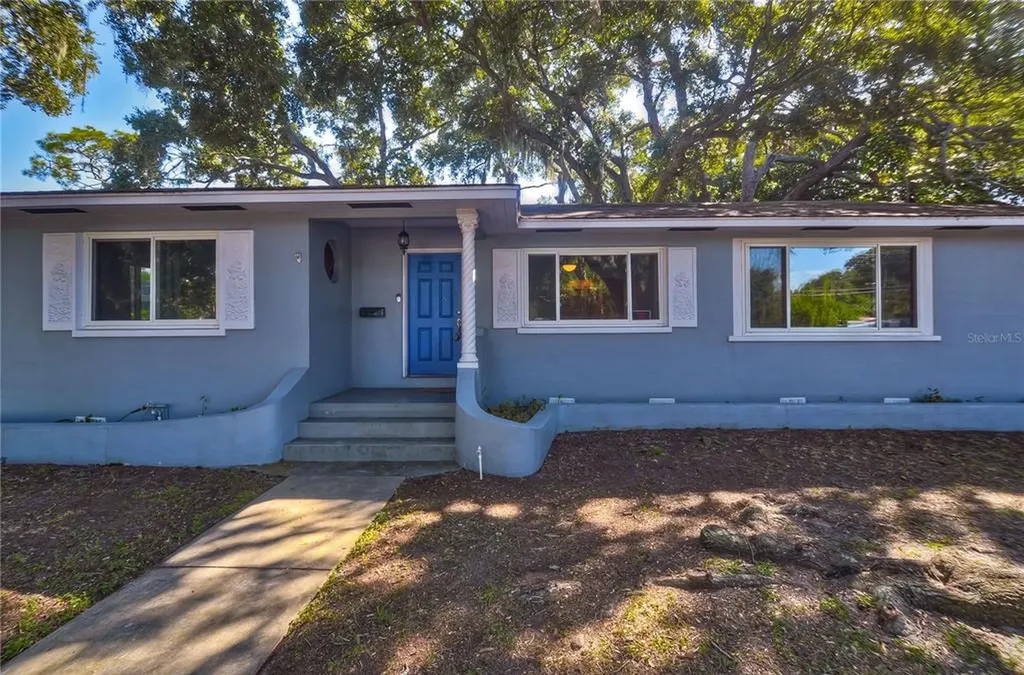 2946 Pinellas Point Drive S St Petersburg FL 33712