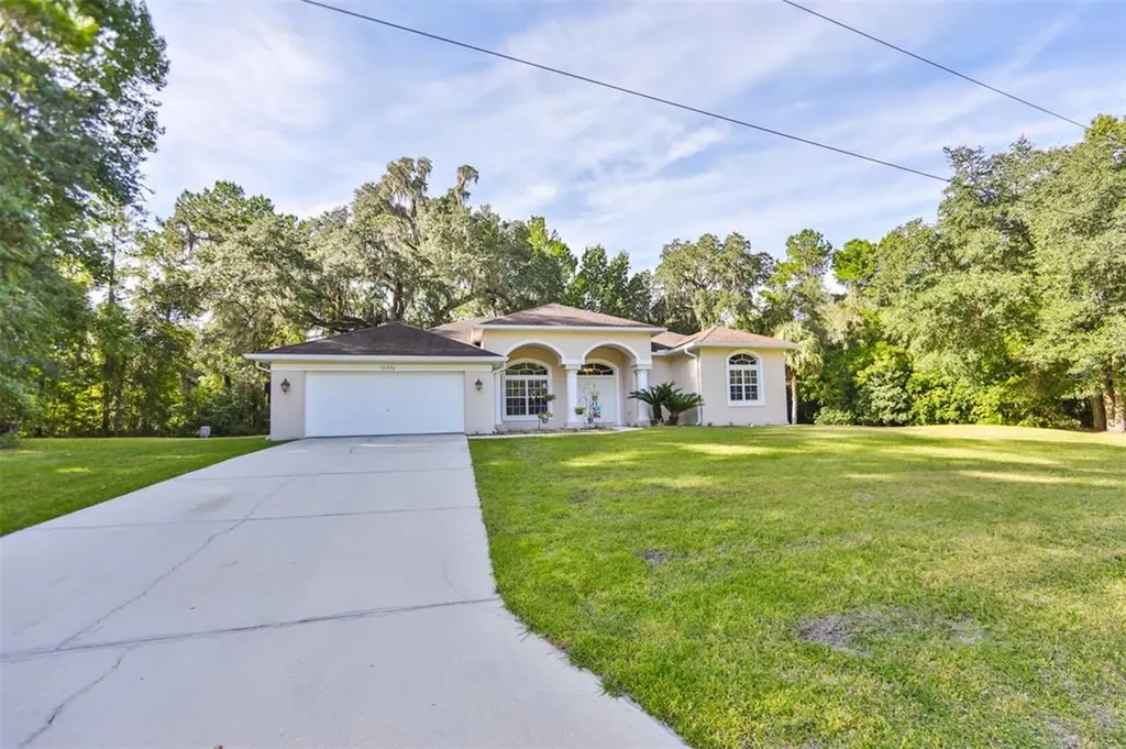10570 N Big Bass Trail Dunnellon FL 34434
