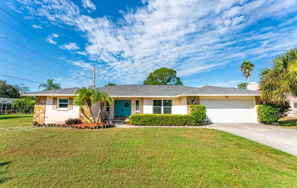 1015 Sorrento Woods Boulevard Nokomis FL 34275