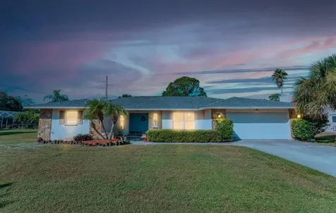 1015 Sorrento Woods Boulevard Nokomis FL 34275