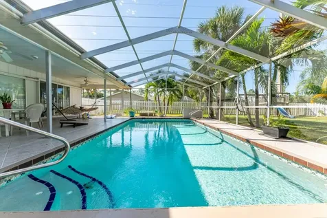 1015 Sorrento Woods Boulevard Nokomis FL 34275