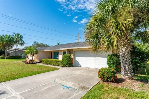 1015 Sorrento Woods Boulevard Nokomis FL 34275