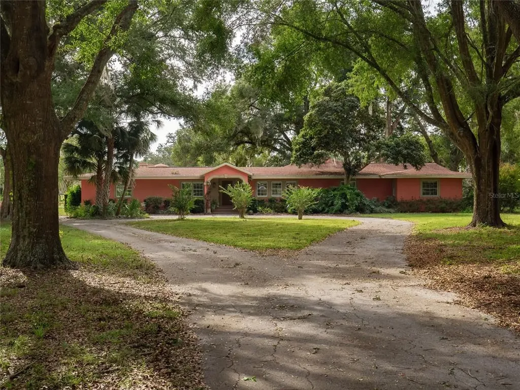 1750 NW 165th Street Citra FL 32113
