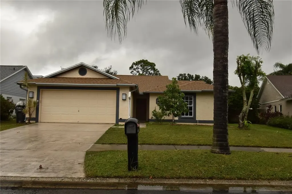 8832 Hampden Drive Tampa FL 33626