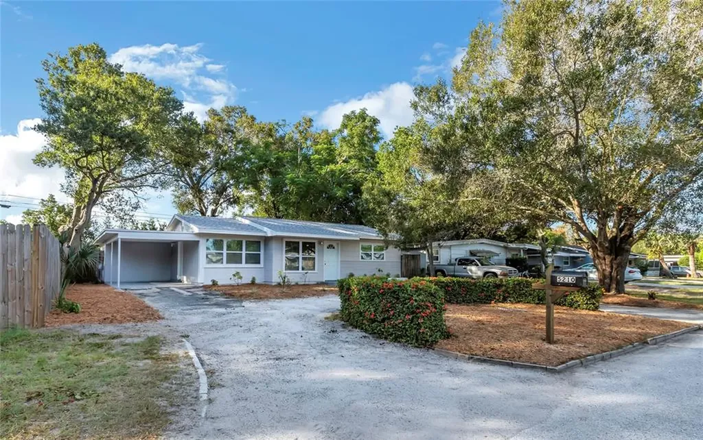 5210 45th Avenue N St Petersburg FL 33709