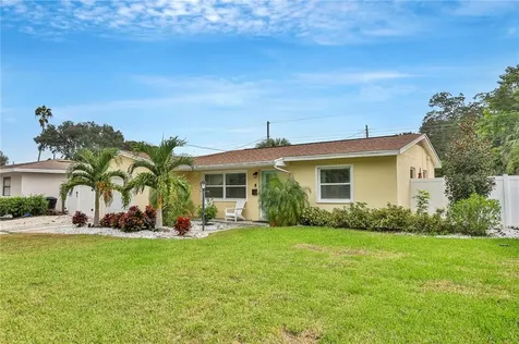 7101 17th Street N St Petersburg FL 33702