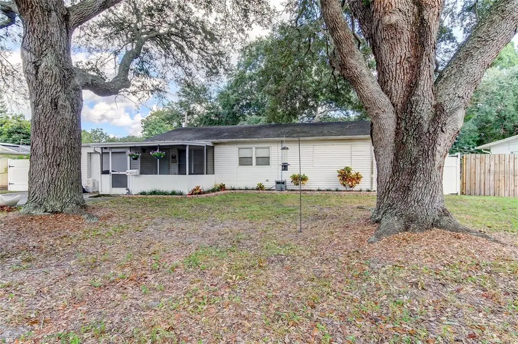 7213 Organdy Drive N St Petersburg FL 33702