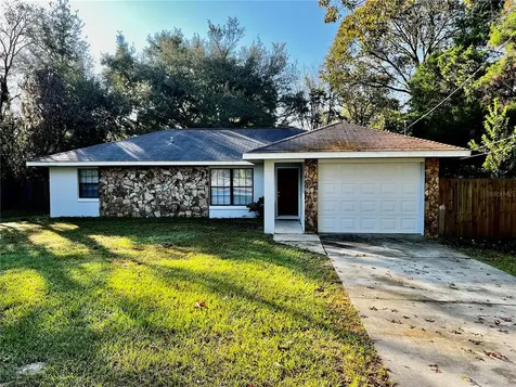 9394 SE 110th Street Road Belleview FL 34420
