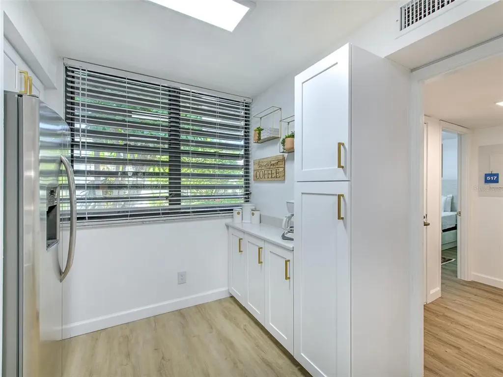 517 Bayport Way Longboat Key FL 34228