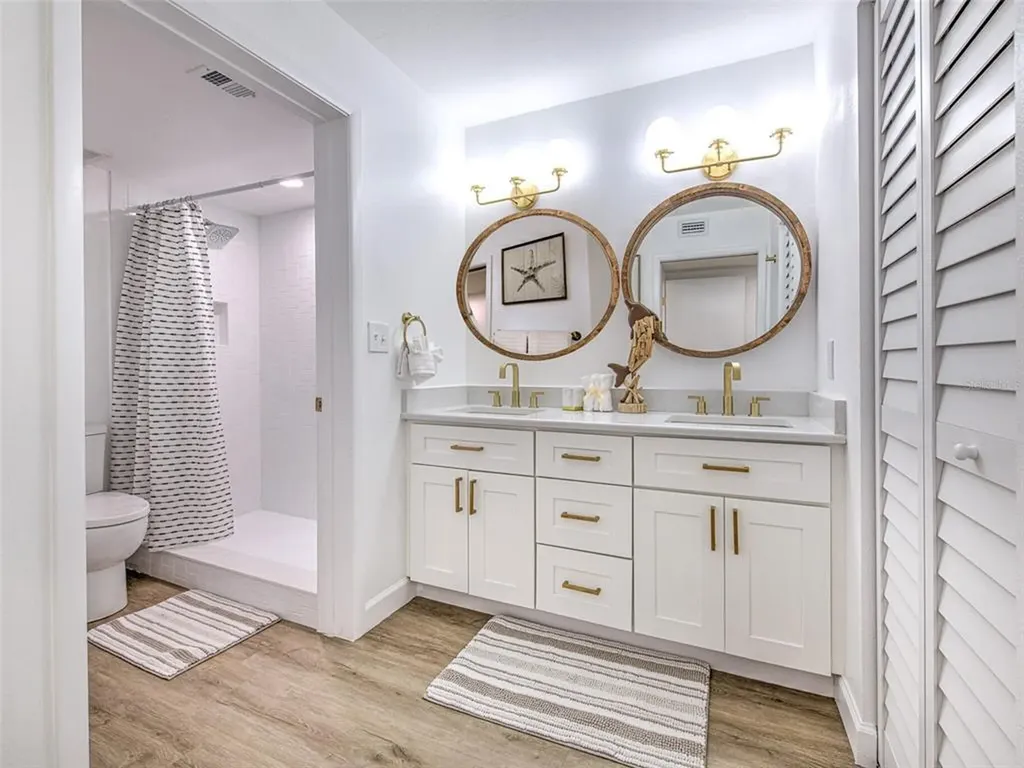 517 Bayport Way Longboat Key FL 34228