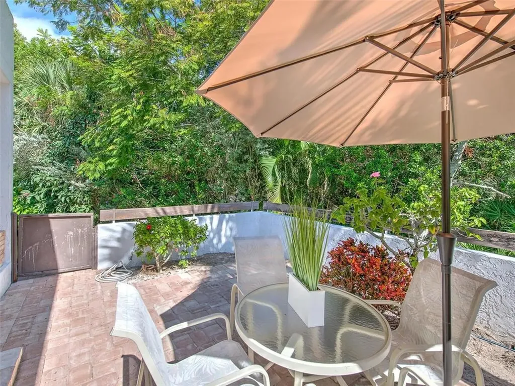 517 Bayport Way Longboat Key FL 34228