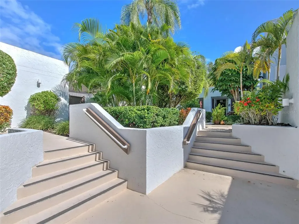 517 Bayport Way Longboat Key FL 34228