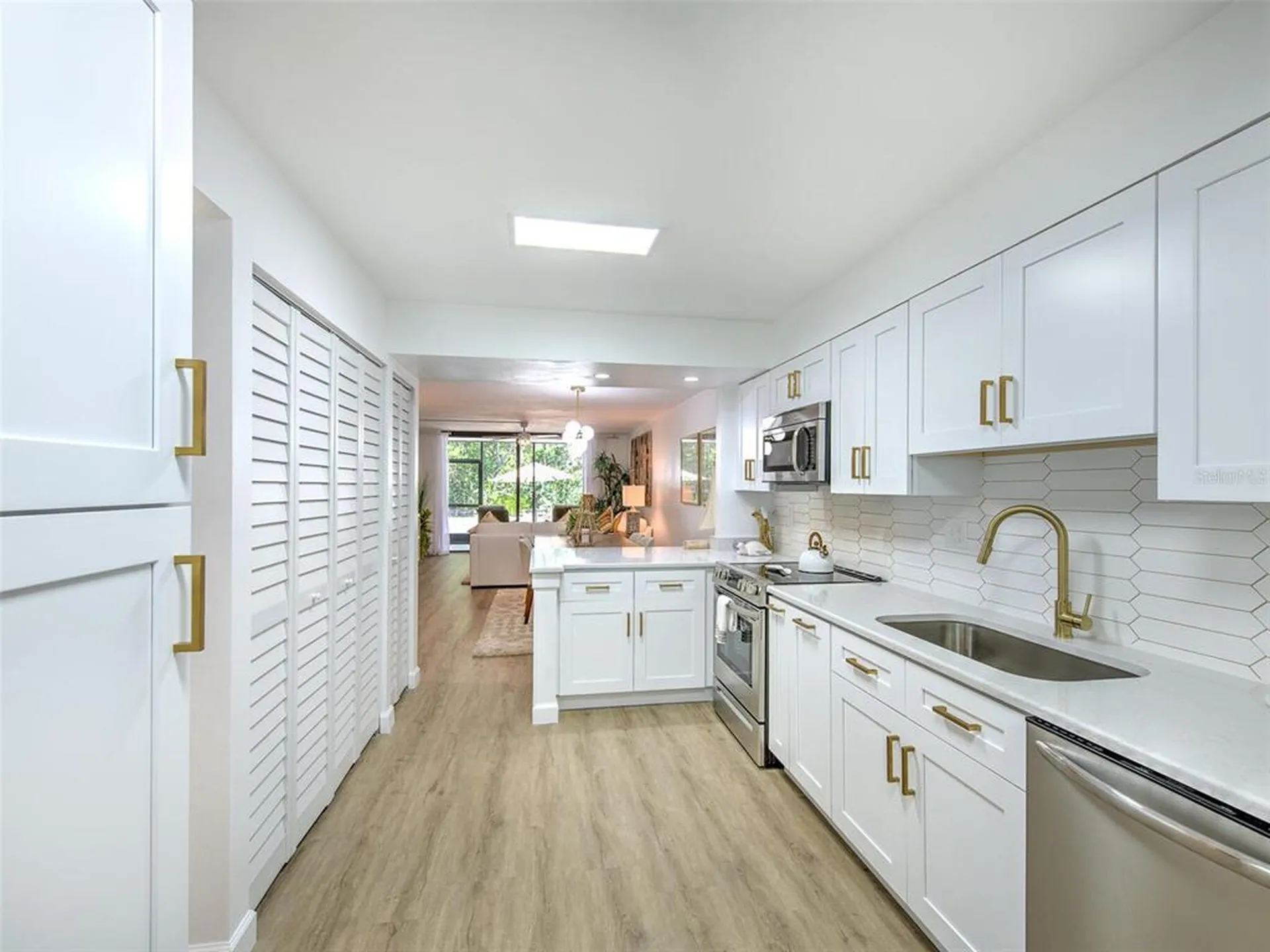 517 Bayport Way Longboat Key FL 34228