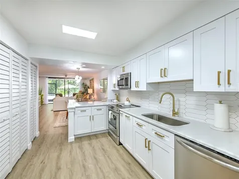 517 Bayport Way Longboat Key FL 34228
