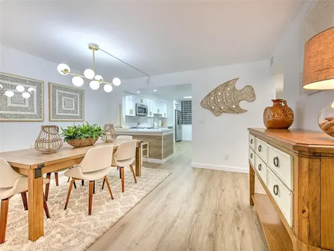 517 Bayport Way Longboat Key FL 34228