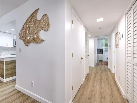 517 Bayport Way Longboat Key FL 34228