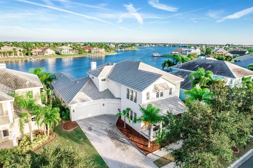 5317 Fishersound Lane Apollo Beach FL 33572