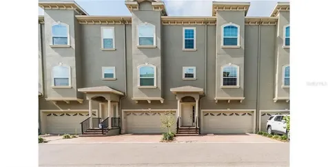 10070 Bayou Grande Avenue Seminole FL 33772