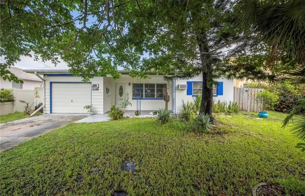 7033 Hibiscus Avenue S South Pasadena FL 33707
