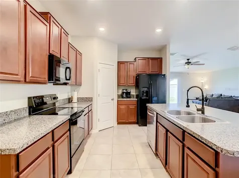 15511 Bawtree Gate Lane Sun City Center FL 33573